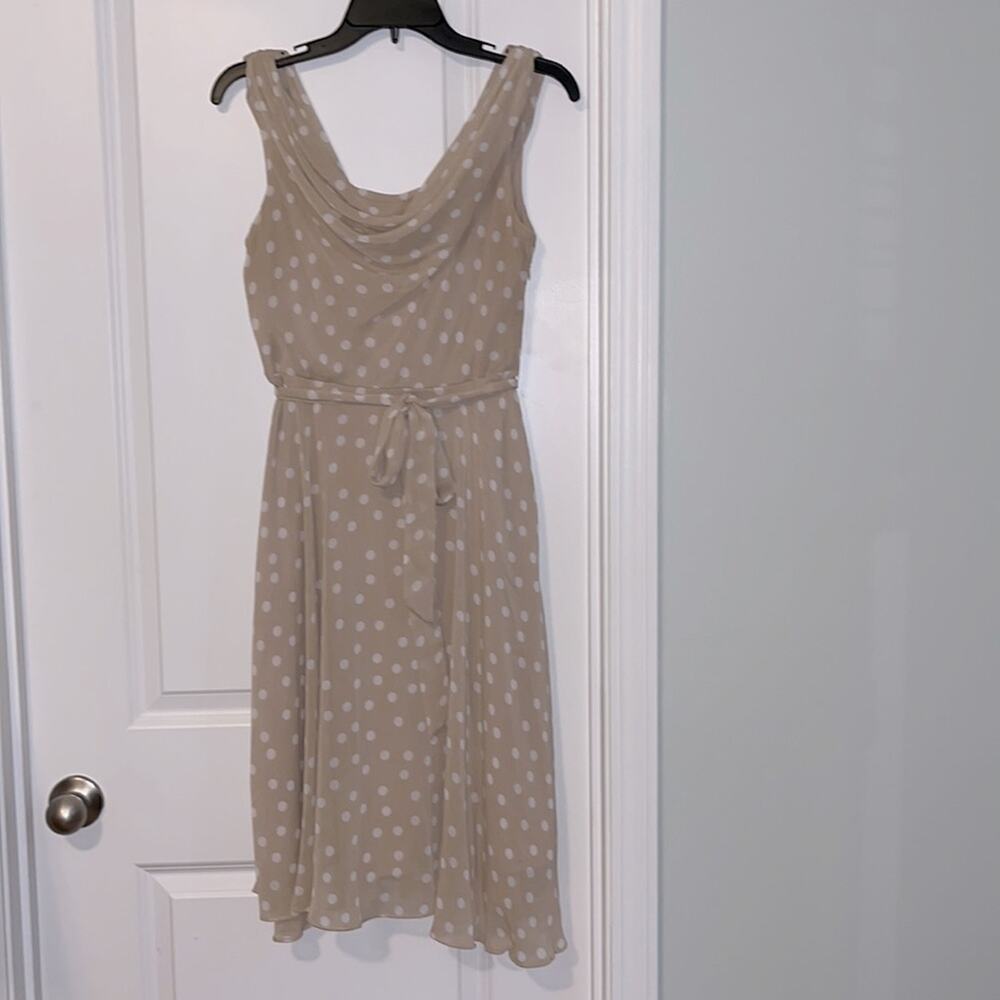 ⚡️ 3 for $20 ⚡️ R&K Beige and White Polka Dot Dress